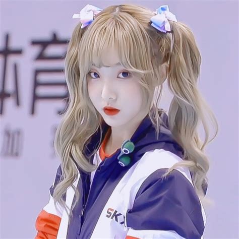 郑乃馨头像收集图片