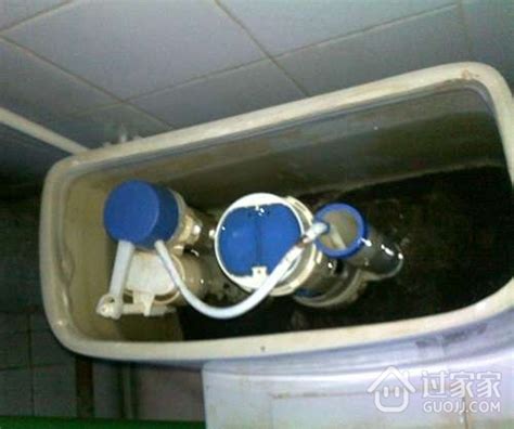 马桶水箱溢水的原因及解决方法_过家家装修网