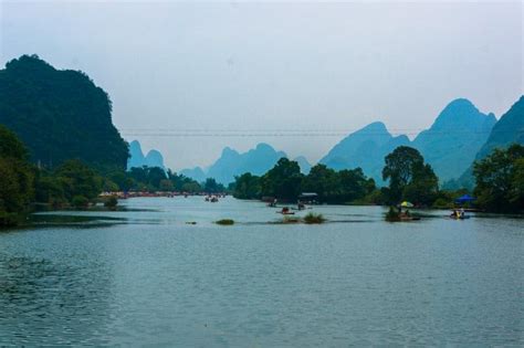 桂林阳朔有哪些旅游景点，还有阳朔离桂林有多远-阳朔离桂林有多远呢？阳朔有哪些旅游景点？