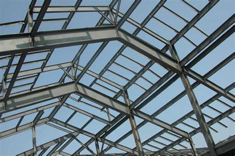 济南钢结构工程中需要注意的几大因素_山东易创建筑工程有限公司