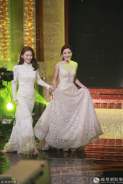 TVB50周年台庆，50位女神花旦同台表演，网友：太美了！|台庆|女神|花旦_新浪新闻