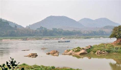 老挝南部战略重镇阿速坡：曾经的胡志明小道，如今的水电能源基地|胡志明小道|老挝|阿速坡_新浪新闻