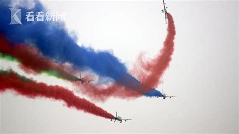 空军八一飞行表演队应邀参加第十八届迪拜航空展