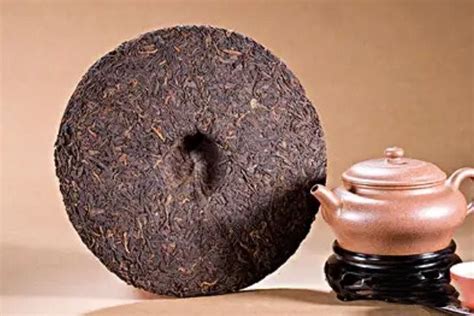 普洱茶黑茶对比(普洱茶和黑茶哪个好喝) - 普洱茶 - 韵茶网
