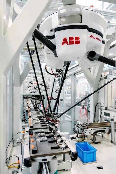 ABB全球***大机器人超级工厂建设全面复工新闻中心ABB机器人自动化集成