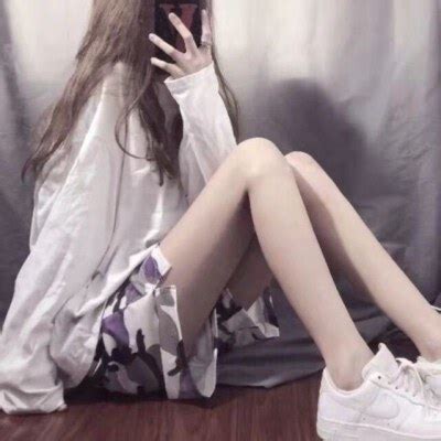 腿部女生头像温柔