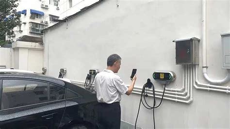 方便！杨浦这个小区增设智能充电车位 |界面新闻 · JMedia