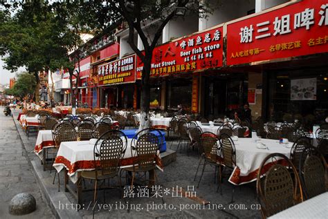 桂林一条中西合璧老街，至今已有1400年历史，文化深厚游客众多|西街|老街|中西合璧_新浪新闻