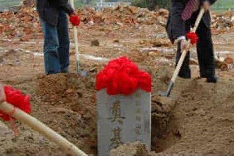 迁坟后老坟坑怎么处理？-北京殡葬服务网