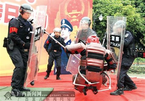 中国人民解放军驻香港部队组织联合巡逻 - 西部网（陕西新闻网）
