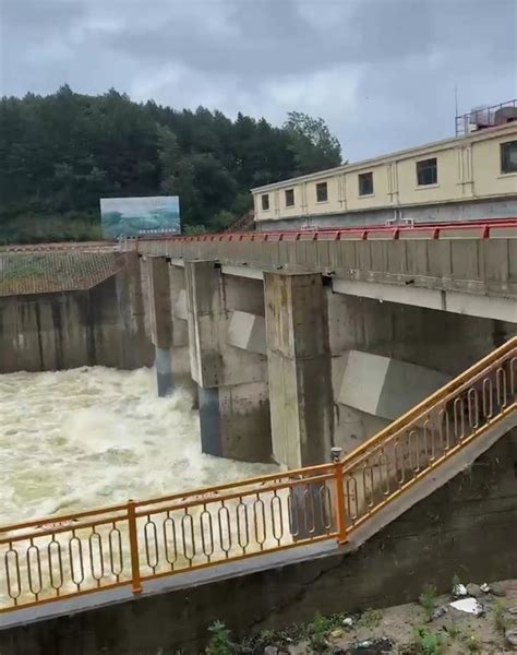 水库泄洪，开闸放水，洪灾水灾视频素材,延时摄影视频素材下载,高清3802X2120视频素材下载,凌点视频素材网,编号:502232