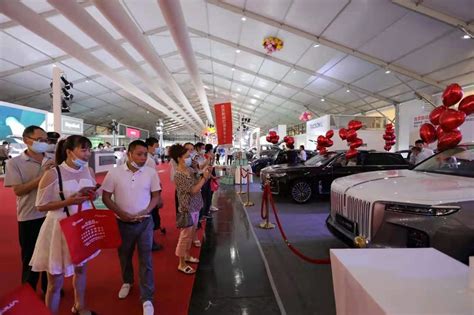 打造自贡专业汽车展示平台 川南渝西首届车展开幕 - 公司动态 - 中机国际