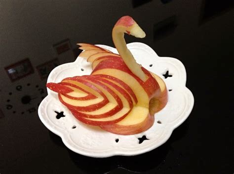苹果怎么摆盘好看,怎么切苹果摆盘好看,苹果摆盘简单造型图片_大山谷图库
