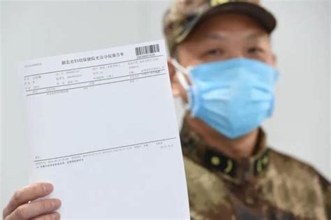中国驻多国大使馆放宽回国核酸检测要求 出入境机票降价18%_凤凰网资讯_凤凰网