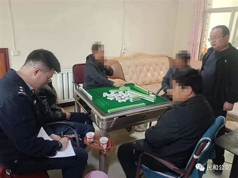 目前，参与赌博及为赌博提供条件的17人均被祥云县公安局依法行政处罚，案件正在进一步办理中。