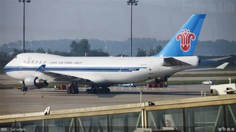 PH11368 China Southern 中国南方航空 Boeing 747-400F B-2461 货机 Phoenix 1:400 ...