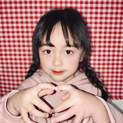 小孩子头像甜美女生图片