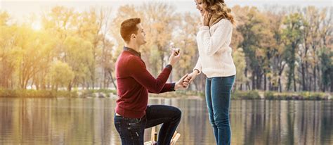 How to Propose a Boy? - Know Creative Ways to Propose a Guy