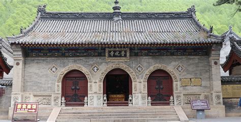 五台山下半年免门票，游客需要提前预约！_华夏寺庙文化网