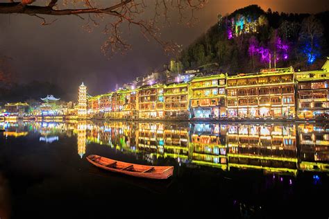 湖南凤凰古城夜景高清图片下载-正版图片501765329-摄图网