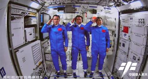 2021年9月16日8时56分，神舟十二号载人飞船与空间站天和核心舱成功实施分离，三名宇航员将撤离太空之家，返回地球表面度过中秋佳节。截至目前 ...