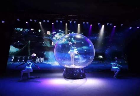 水晶球芭蕾舞-华丽精品舞蹈-演艺节目-深圳市时空焦点文化传播有限公司