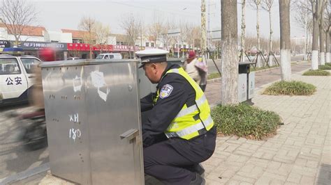 乳山市政府 一线动态 市交警大队：“精细化”管理 助推“两城”创建