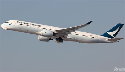 国泰航空率先在香港国际机场第三跑道降落首班商业航班 - 航空要闻 - 航空圈——航空信息、大数据平台