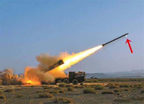 延伸陆军精准“火力臂”的强悍杀器——新一代370毫米箱式远程火箭炮（上）__凤凰网