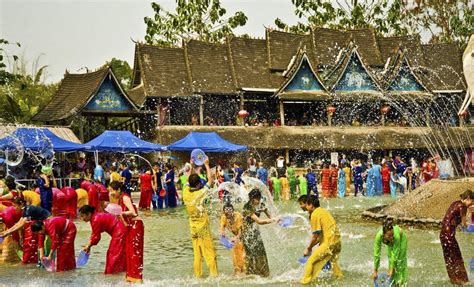 泼水节：傣族的文化魅力|傣族|文化|佛教_新浪新闻