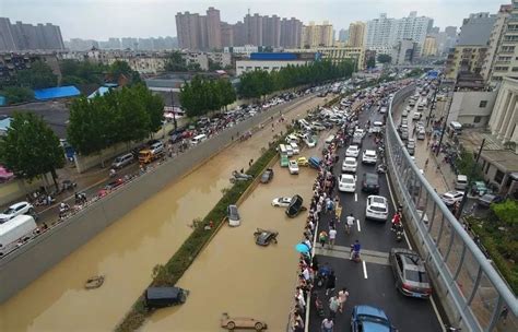 北京通州雨量已达“大暴雨”级别，为何最近降雨总爱夜间来？_北京多地大雨 雷电交加街道水流湍急_雨水_排水