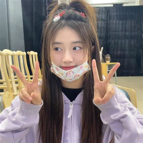胡馨尹图片