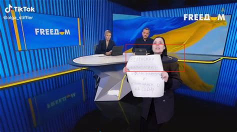 抗议者闯入乌克兰电视台直播间要求泽连斯基投降？合成的_凤凰网资讯_凤凰网