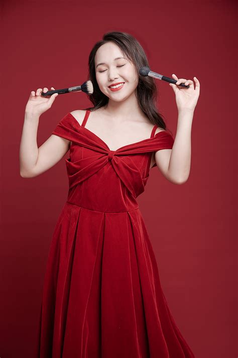 封面女孩图片