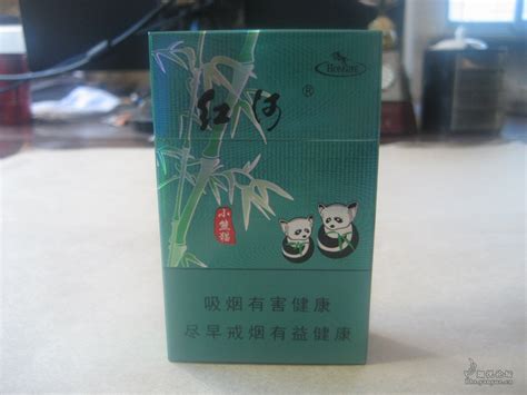 【日常】云南中烟 小熊猫|平面|包装|月夜思密达 - 原创作品 - 站酷 (ZCOOL)