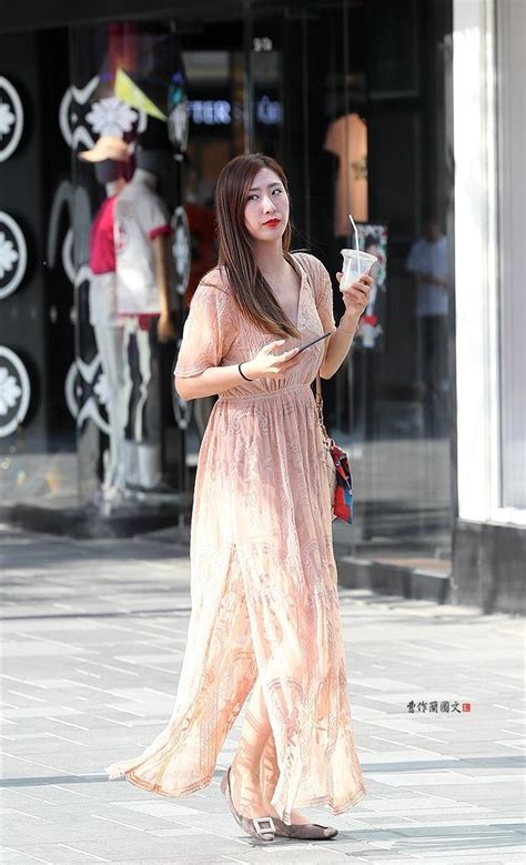 贵气穿搭甜美女生头像