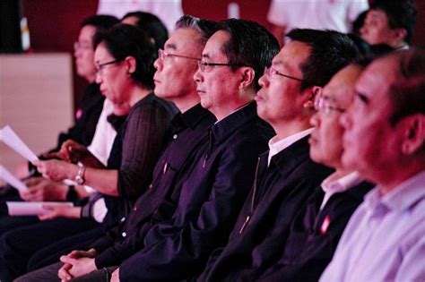 第二届微商服务者大会暨全球社群新零售峰会在上海成功举办—商会资讯 中国电子商会