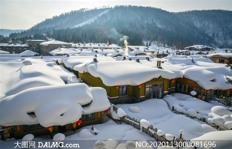 《冬雪里的小村》_图片影展_国际旅游摄影网