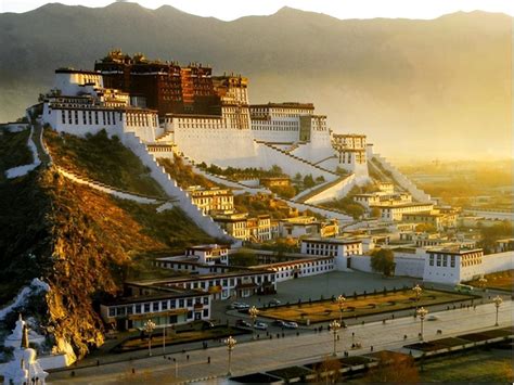 布达拉宫有世界一半的黄金，这座世界最高宫殿，到底有多神秘?_建筑_西藏_历史