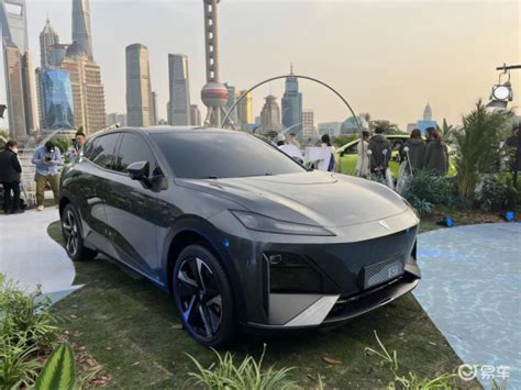 深蓝S7实车亮相，将在4月上海车展预售，6月上市交付_易车