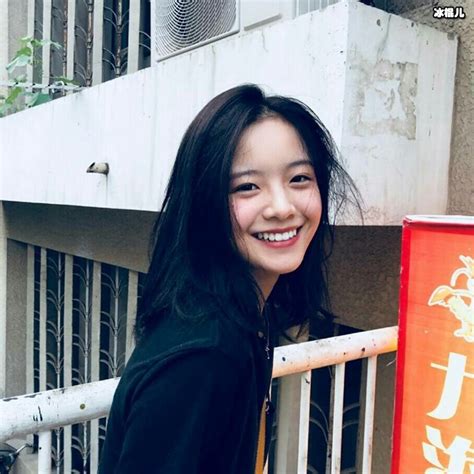 李庚希图片