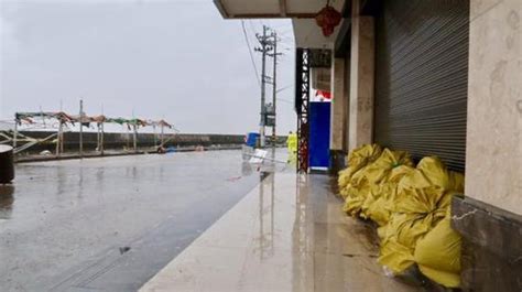 温州受台风影响海水倒灌超市被泡 老板损失上百万_新浪浙江_新浪网