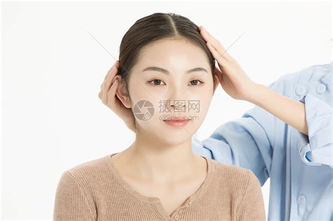 头部按摩图片