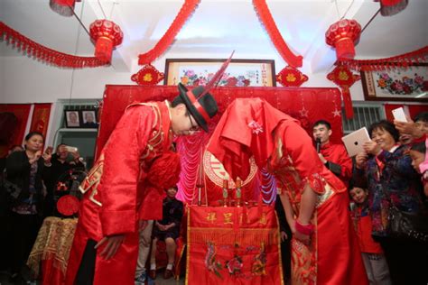 北京理工大学第一届研究生毕业集体婚礼成功举办