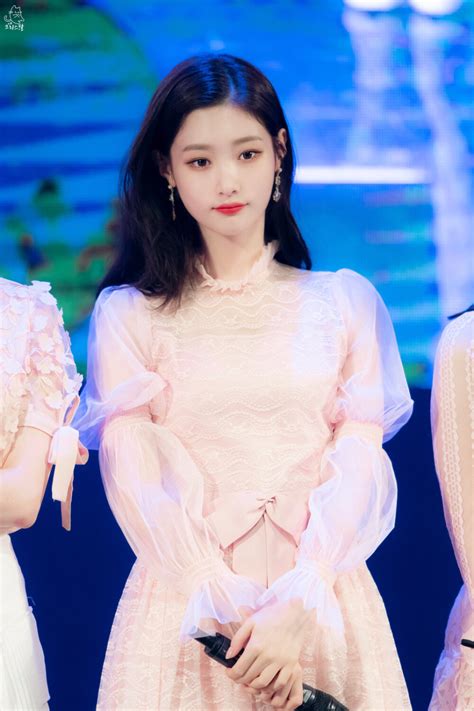 李采妍头像图片