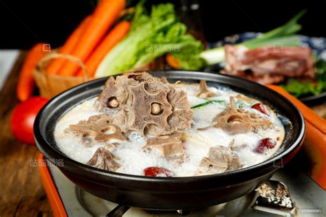 清汤羊蝎子火锅,中国菜系,食品餐饮,摄影,汇图网www.huitu.com