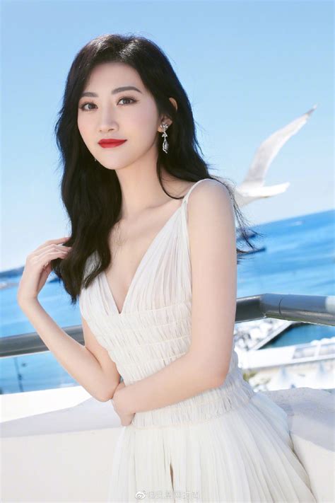 景甜图片