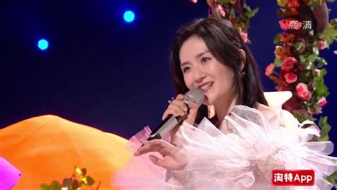 谢娜唱给女儿的歌舞台首秀，《小风筝》温情满满~_综艺_高清1080P在线观看平台_腾讯视频