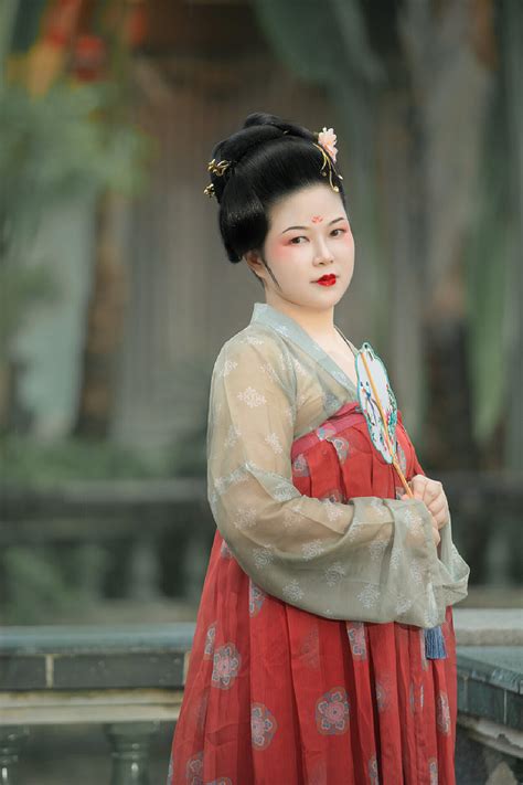 汉服女子写真图片
