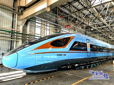 中国出口国外首列高速动车组在青岛下线凤凰网青岛_凤凰网
